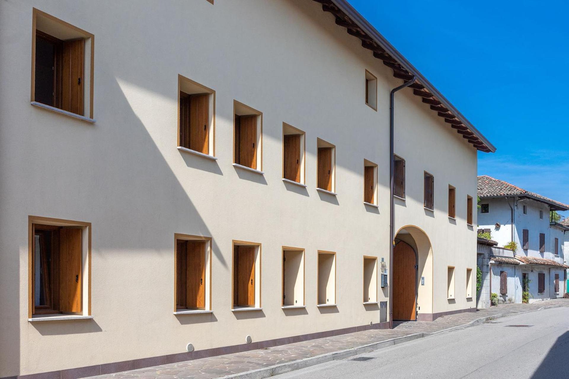 Albergo Diffuso Magredi Vivaro エクステリア 写真